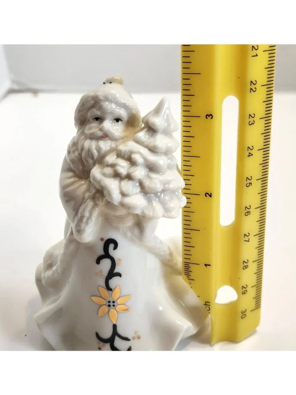 Vintage Ceramic Santa Figurine – White Robe Christmas Tree – Holiday Collectible
